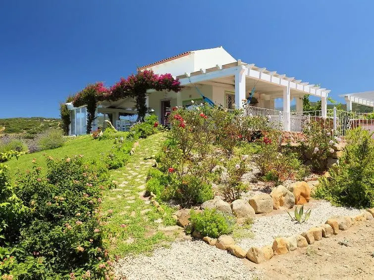 Villa Enga, With Pool, In Front Of The Sea And In The Middle Of Wineyards Badesi