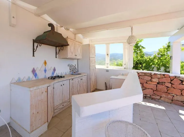 Villa Enga, With Pool, In Front Of The Sea And In The Middle Of Wineyards Badesi
